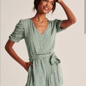 Abercrombie & Fitch Cinched-Sleeve Romper